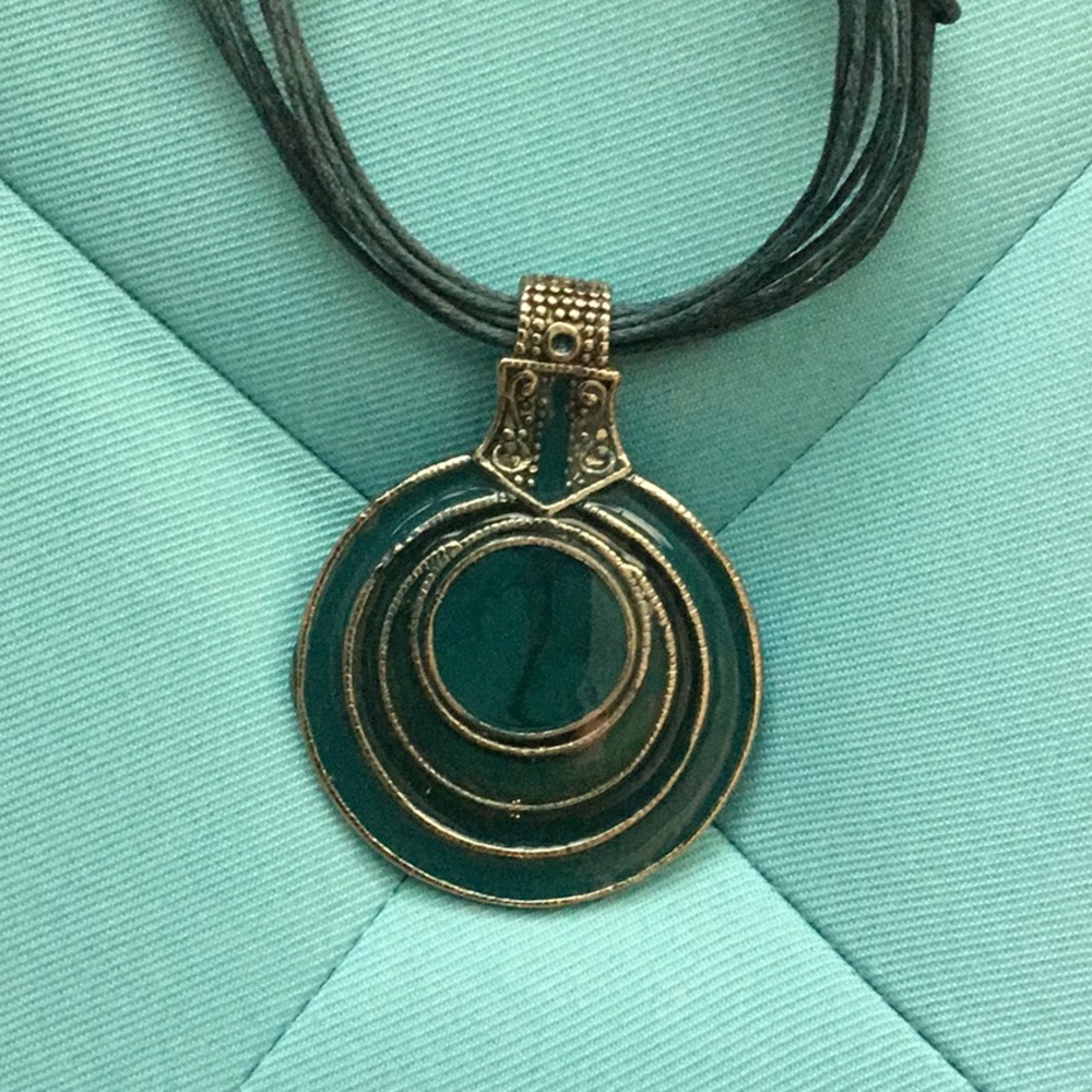 Necklace - Picture 4 of 4